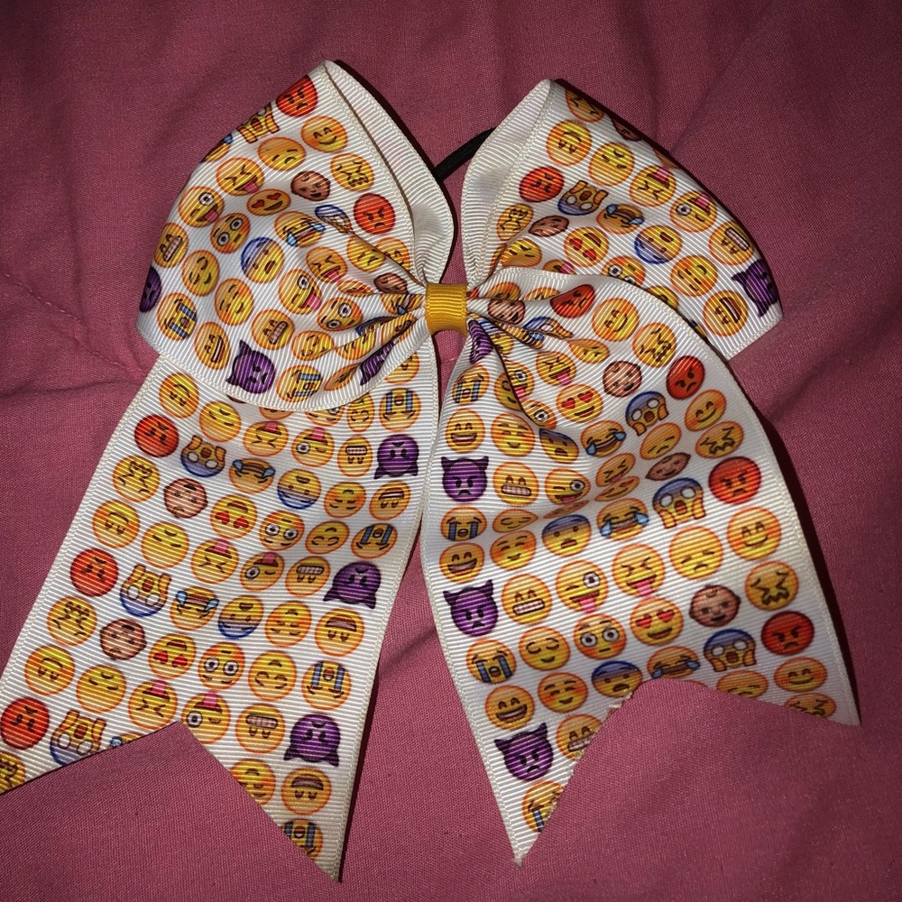 Hair bow